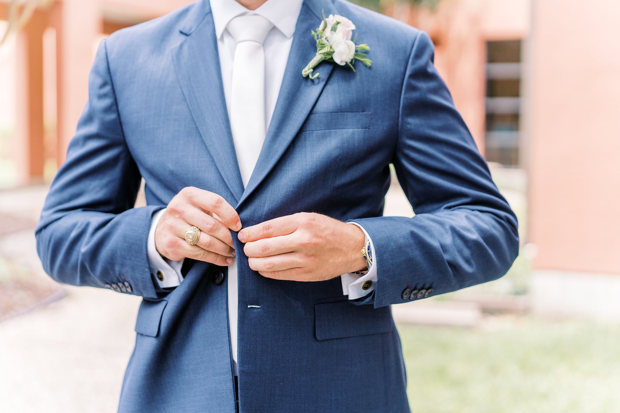 8 Common Mistakes When Wearing a Suit